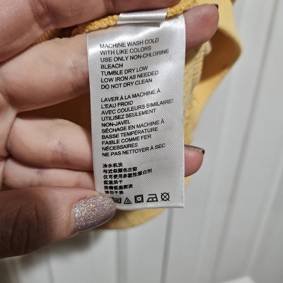 URBAN Outfitters Sun Yellow Crop Top Size Medium - Picture 5 of 7